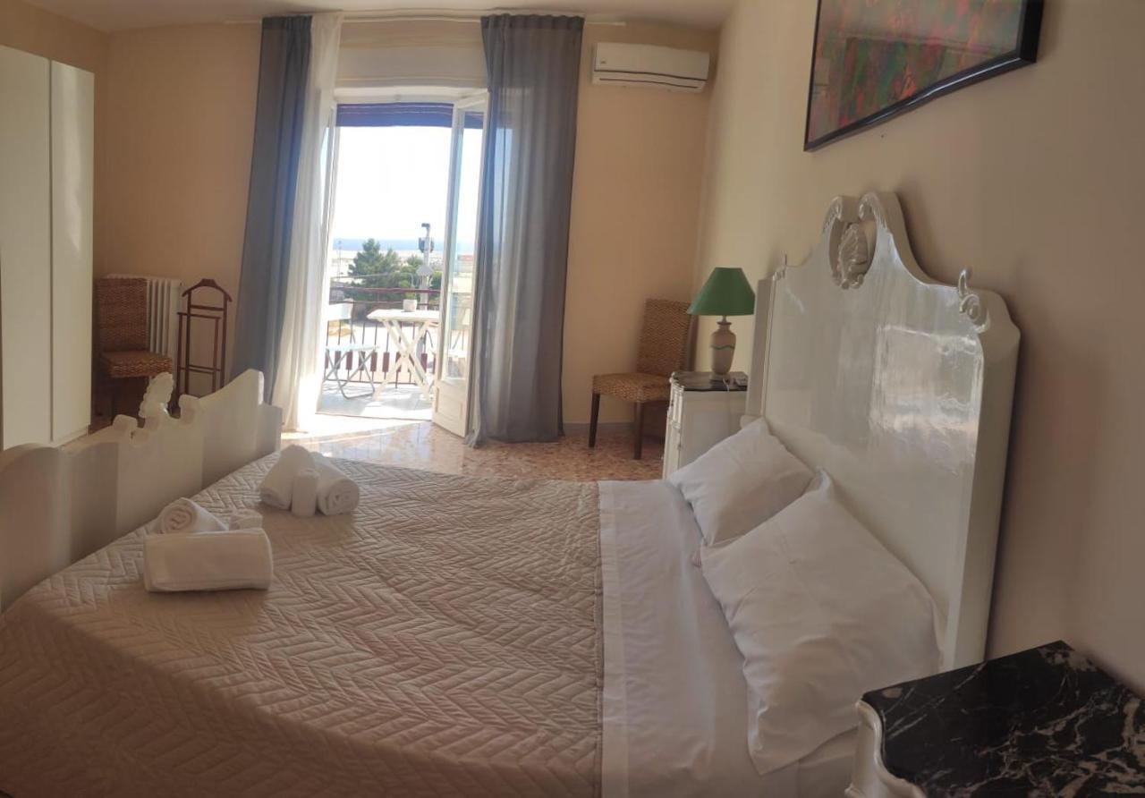 Blu House Apartment Monopoli Exterior foto