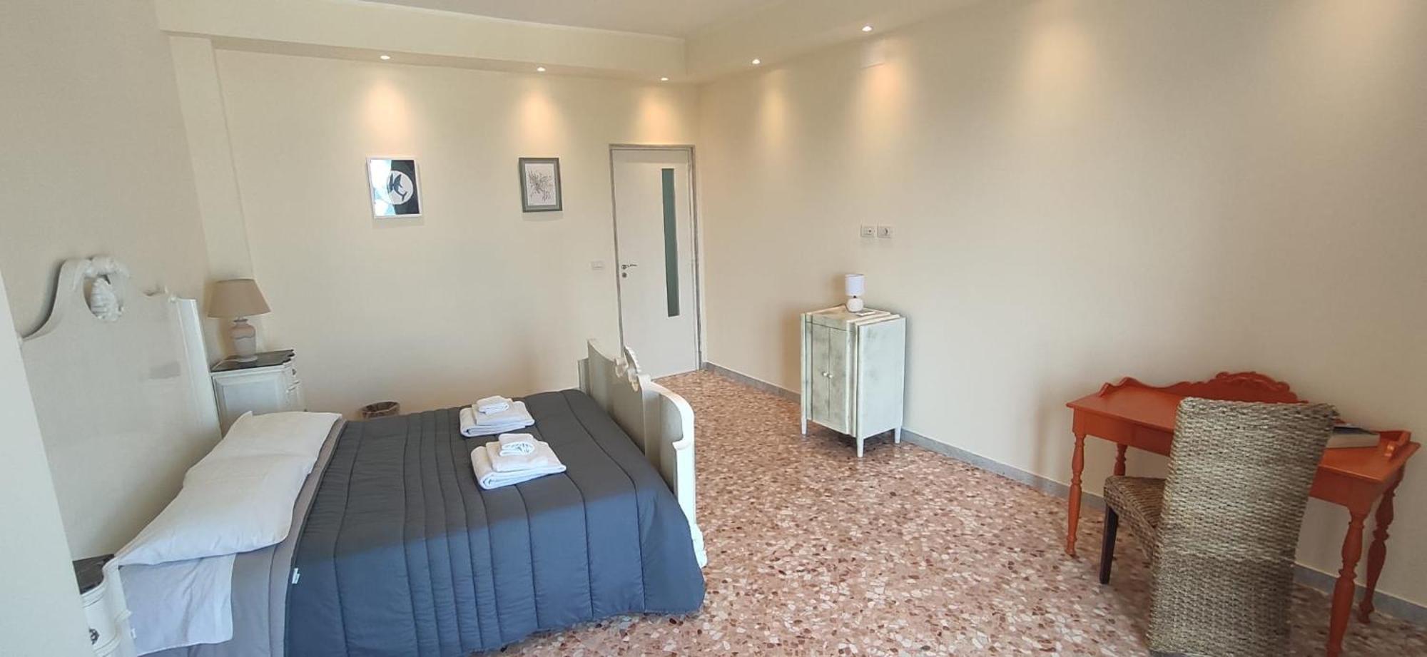 Blu House Apartment Monopoli Exterior foto